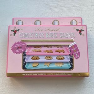 Too Faced Christmas Bake Shoppe Set